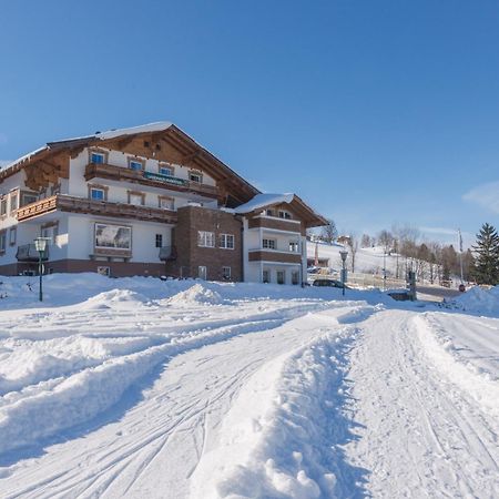 Landhaus Hubertus Wellness & Breakfast Aparthotel Schladming Exterior foto